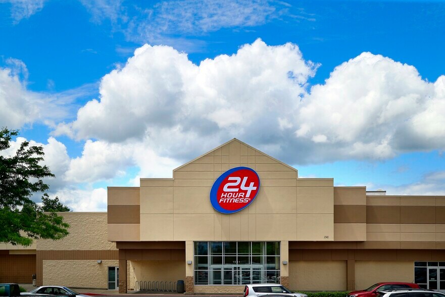 More Photos Of 1443-1561 NE 181st Ave, Portland General Retail For Sale