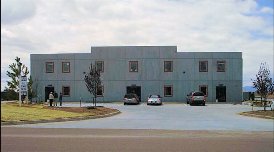 More Photos Of 7927-7939 Red Granite Loop, Colorado Springs Warehouse For Lease