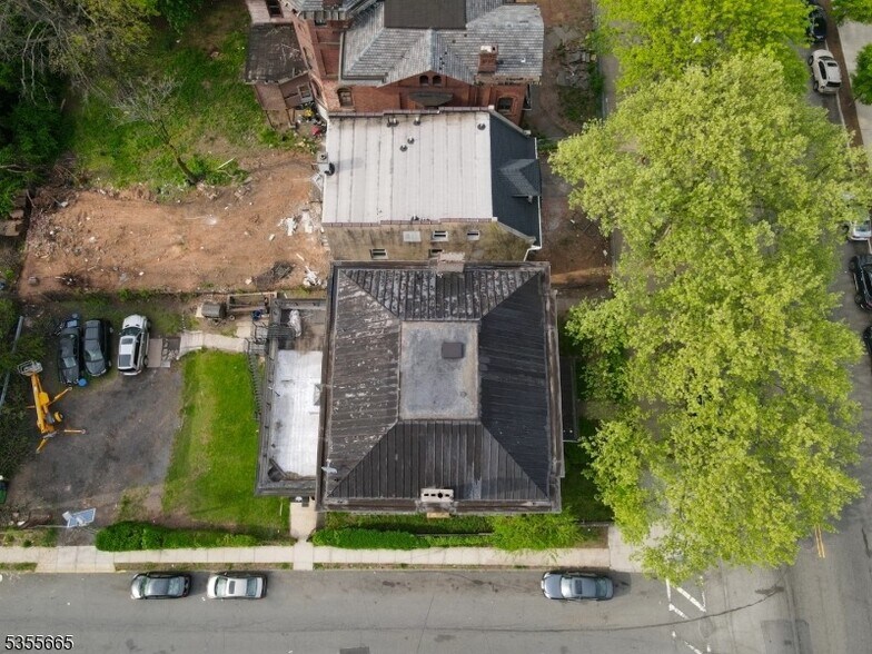 More Photos Of 692 Dr Martin Luther King Jr Blvd, Newark Office For Sale