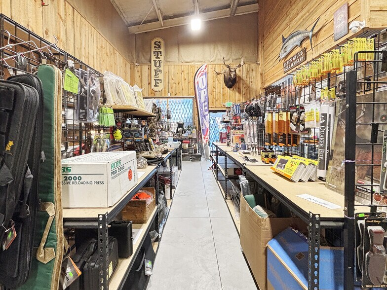 More Photos Of 350 E Bridge St, Hotchkiss Carwash For Sale