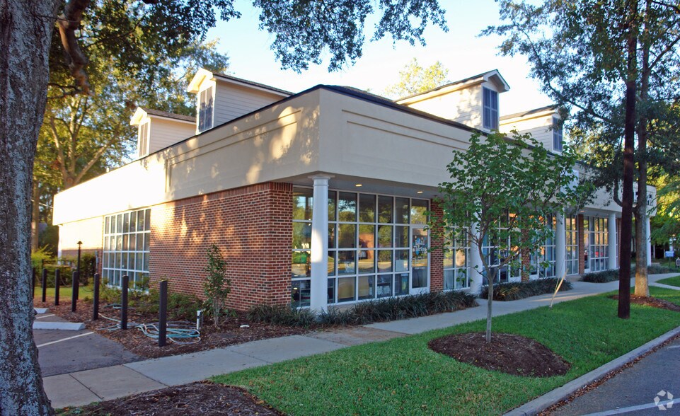 Primary Photo Of 2850 Devine St, Columbia Storefront For Lease