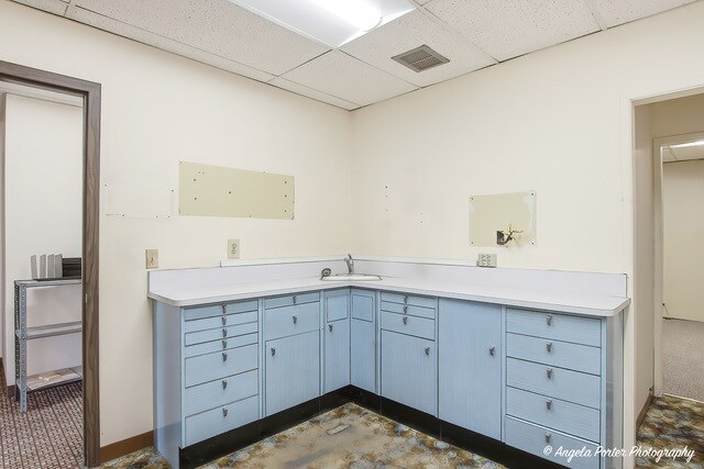 More Photos Of 4901 W Elm St, McHenry Office For Sale
