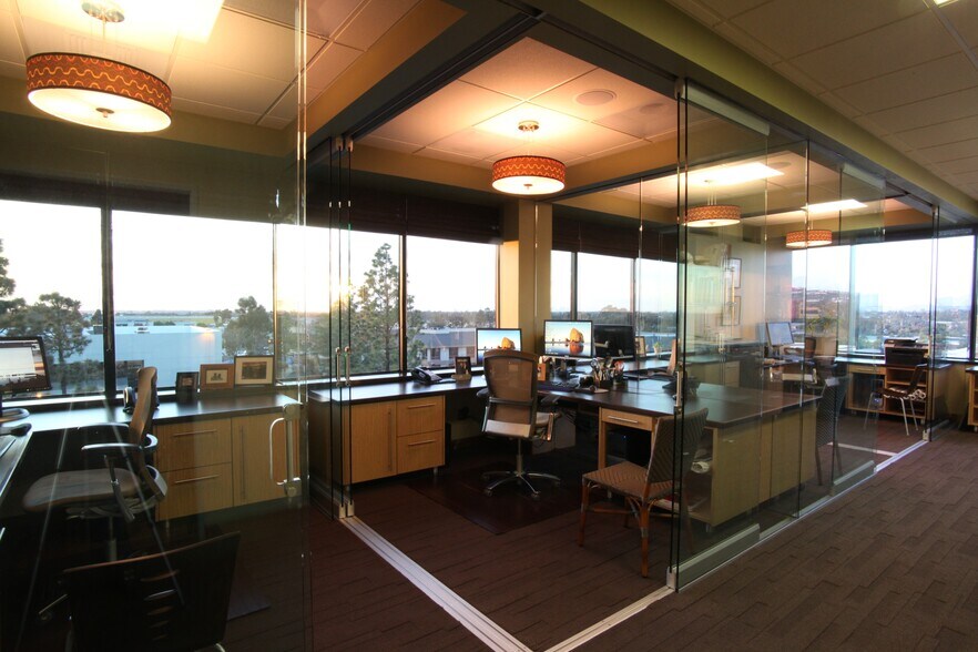 More Photos Of 9750 Miramar Rd, San Diego Medical For Sale