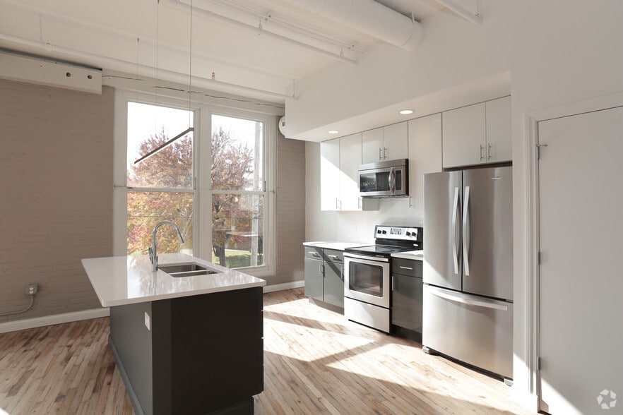 More Photos Of 2658 Scranton Rd, Cleveland Apartments For Lease