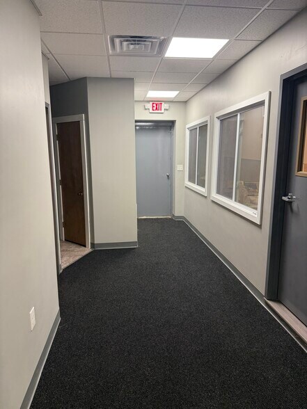 More Photos Of 69 Newland St, Malden Garden Center For Lease