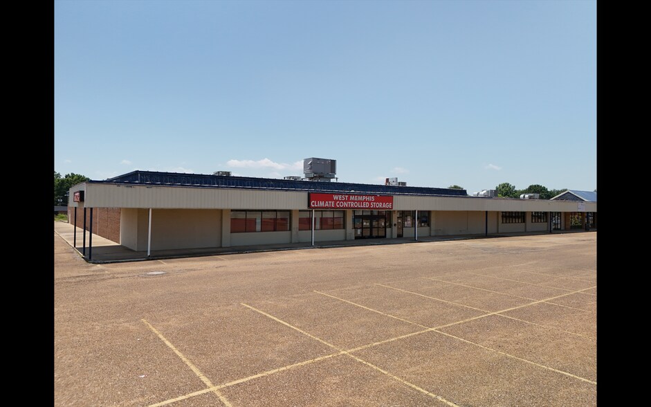 More Photos Of 500 W Broadway St, West Memphis Unknown For Lease