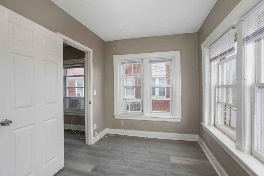 More Photos Of 3214-3220 Saint John Ave, Kansas City Apartments For Sale