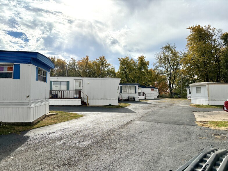 More Photos Of Reagan Drive, Eureka Manufactured Housing Mobile Home Park For Sale