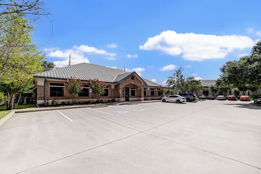 More Photos Of 2515 Cordes Dr, Sugar Land Daycare Center For Lease