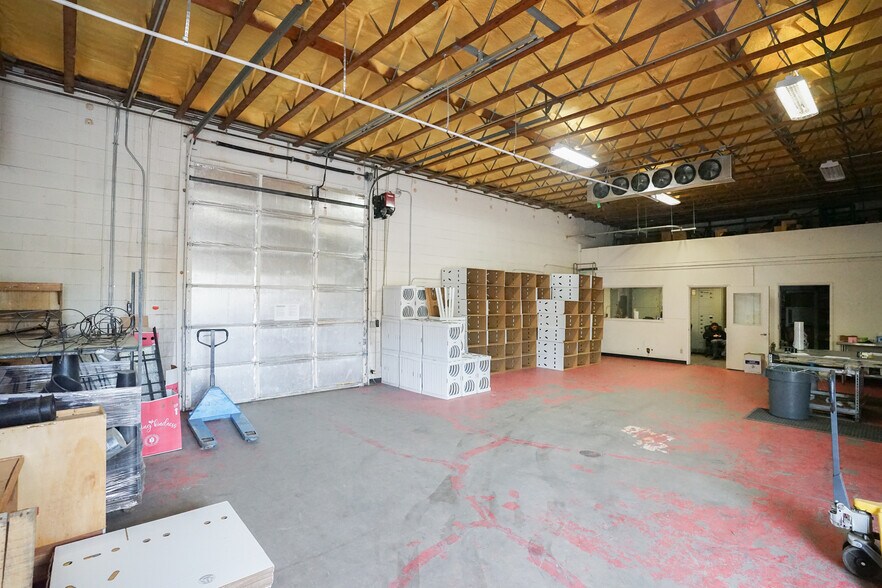 More Photos Of 1314 9th St, Modesto Flex For Sale