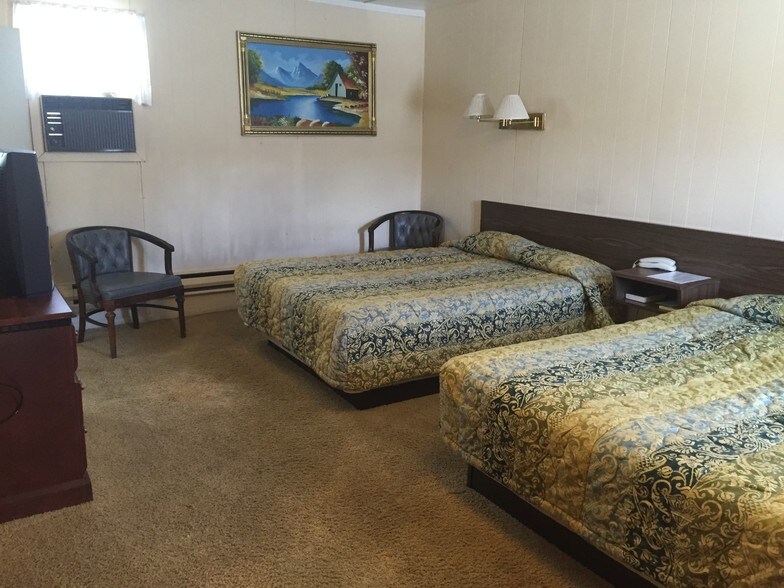 More Photos Of 1301 W Aultman St, Ely Hotel For Sale