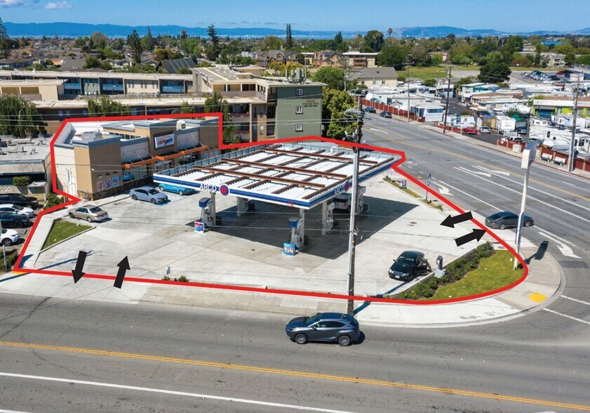 More Photos Of 712 Lewelling Blvd, San Leandro Service Station For Sale