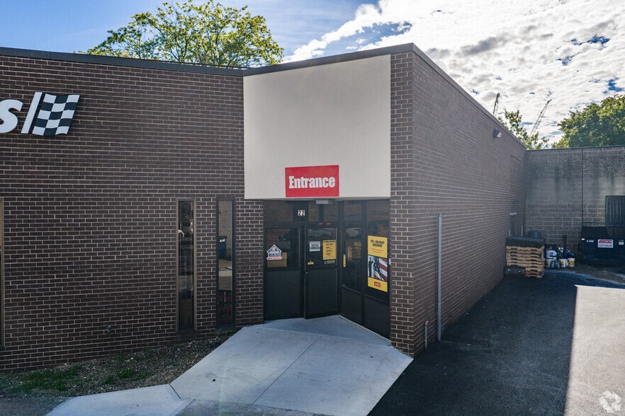 More Photos Of 22 Westmoreland Ave, White Plains Warehouse For Sale