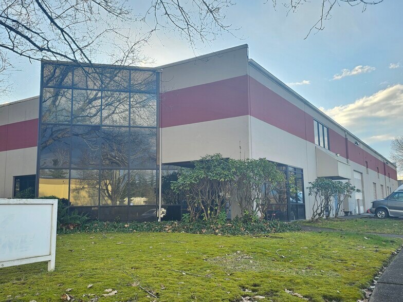 More Photos Of 19355 SW Teton Ave, Tualatin Manufacturing For Sale