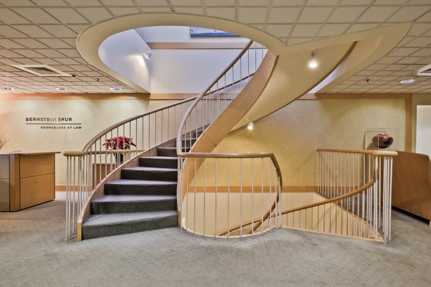 More Photos Of 100 Middle St, Portland Office For Lease