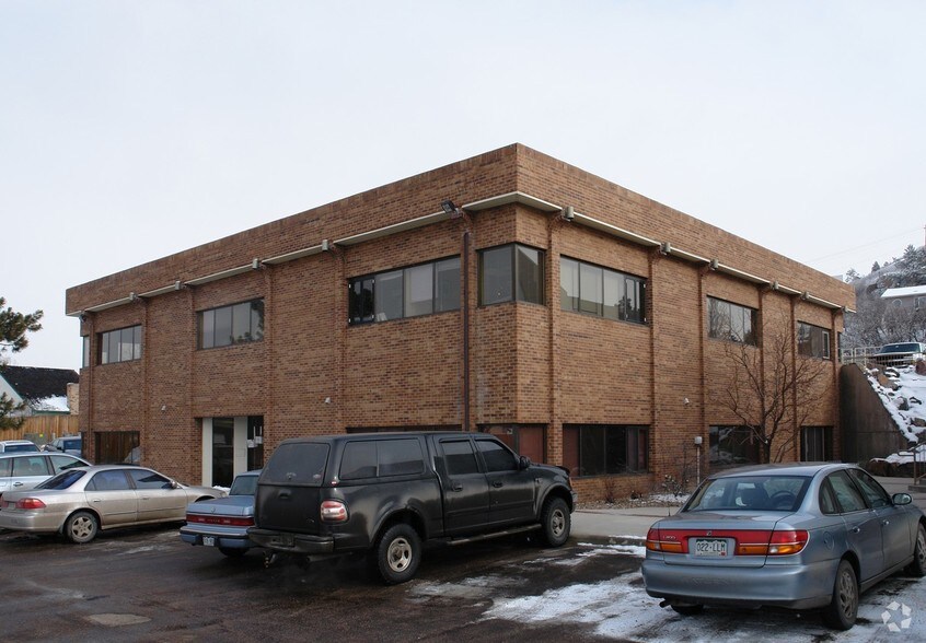 More Photos Of 1 Oakwood Park, Castle Rock Medical For Lease