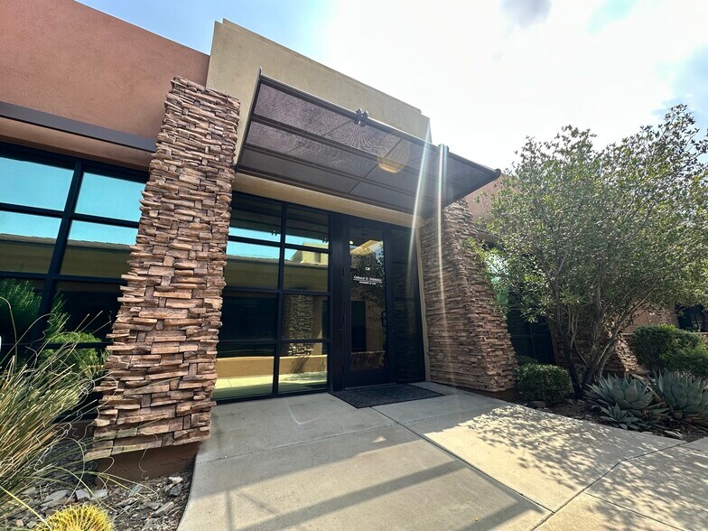 More Photos Of 9927 E Bell Rd, Scottsdale Medical For Sale