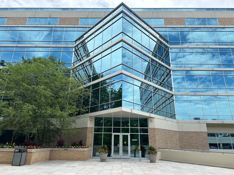 Primary Photo Of 10050 Crosstown Cir, Eden Prairie Office For Lease