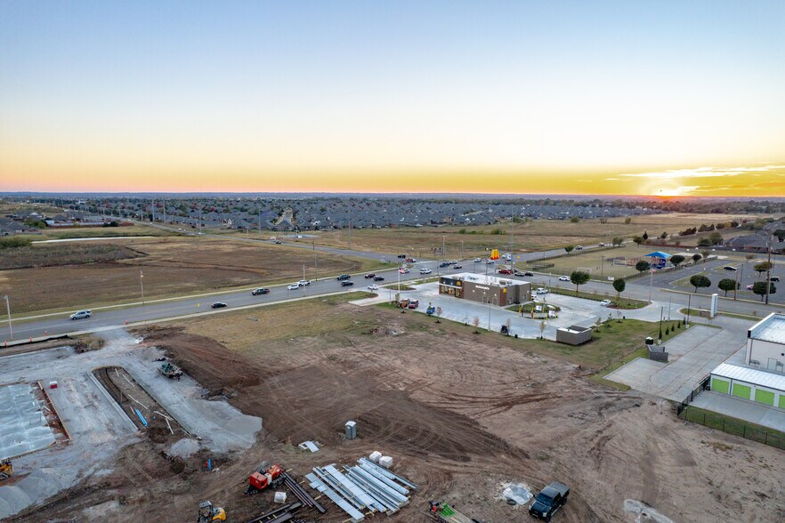 More Photos Of 1791 SW 34th St, Moore Land For Lease