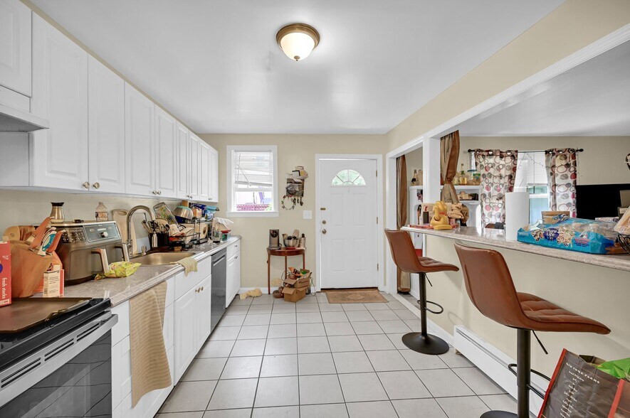 More Photos Of , Mamaroneck Unknown For Sale