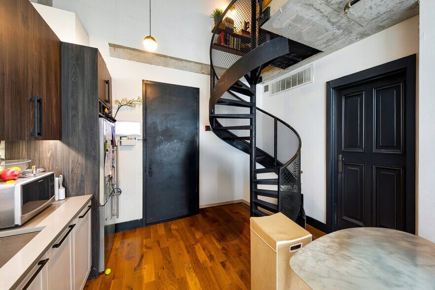 More Photos Of 801 Wyckoff Ave, Ridgewood Apartments For Sale