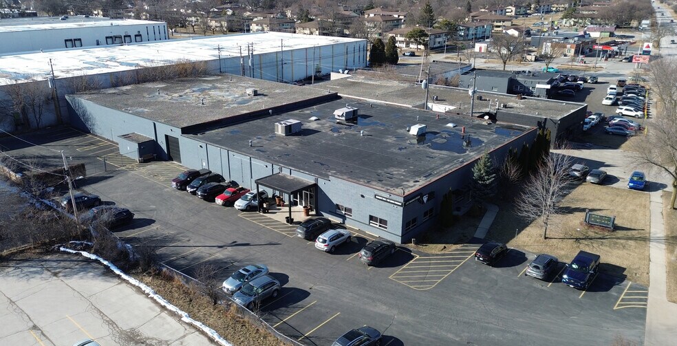 Primary Photo Of 6737 N Teutonia Ave, Milwaukee Warehouse For Sale