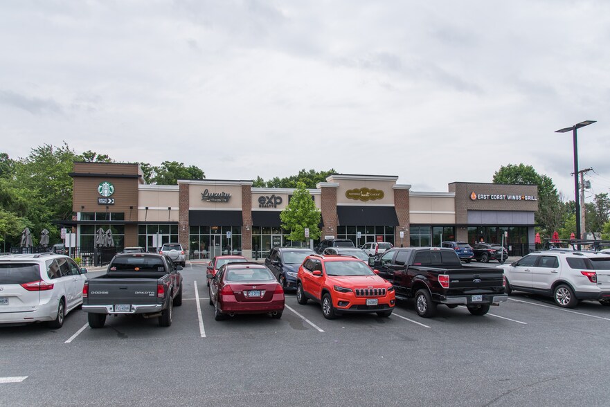 More Photos Of 19399 Forest Rd, Lynchburg General Retail For Lease