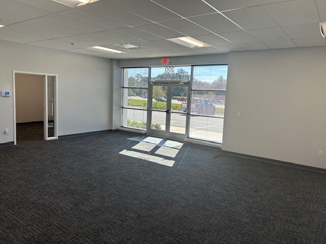 More Photos Of 11706 Landstar Blvd, Orlando Distribution For Lease