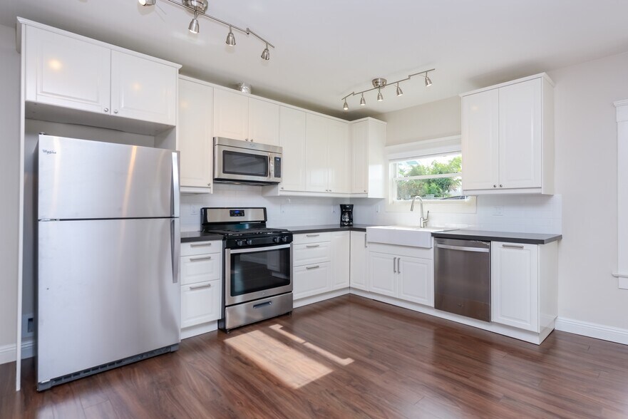 More Photos Of 1505 Fern St, San Diego Apartments For Sale