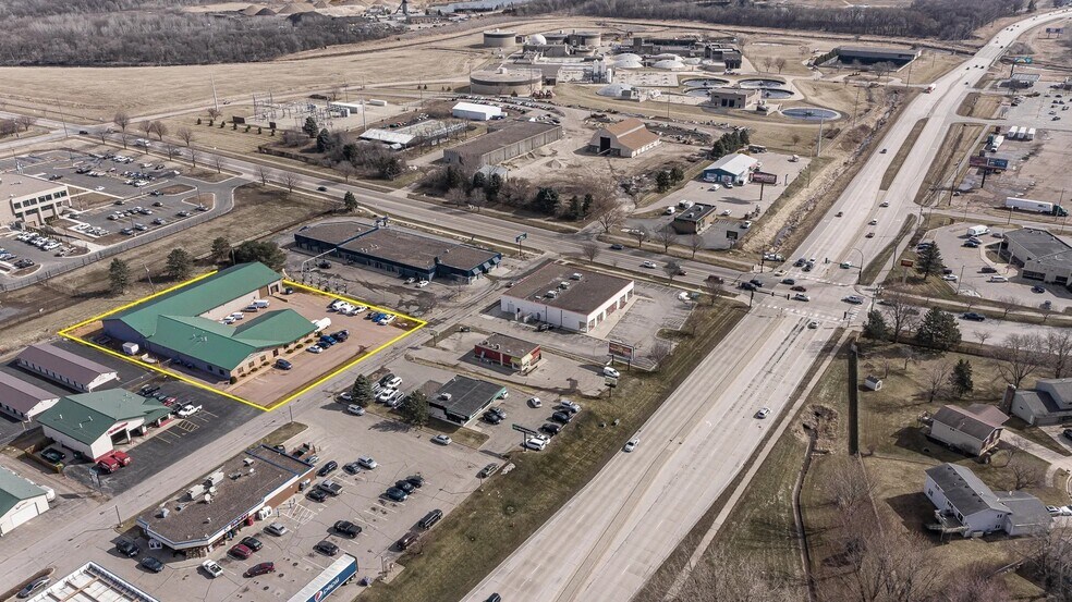 More Photos Of 835 38th St NW, Rochester General Retail For Lease