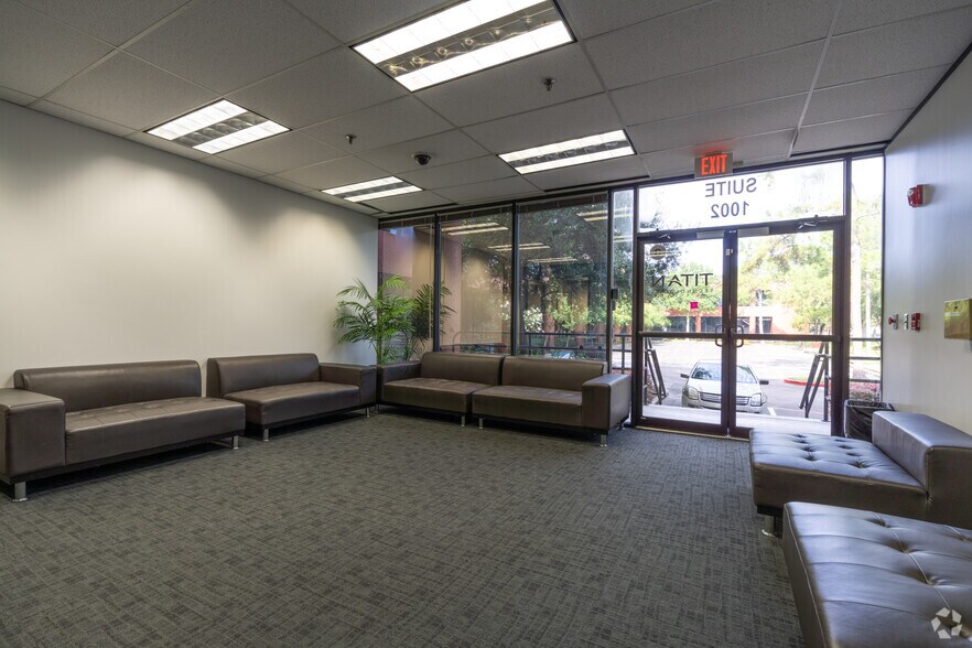 More Photos Of 600 Gemini St, Houston Office For Lease
