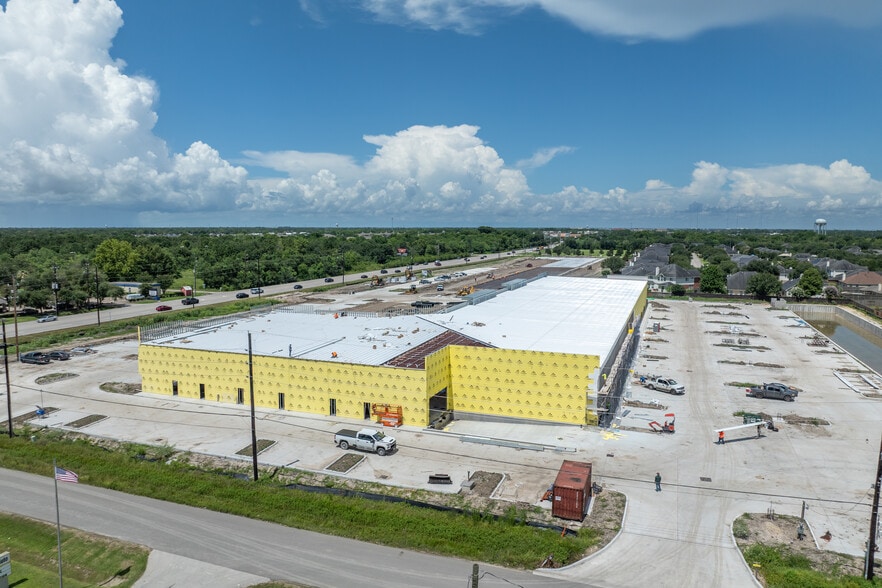 Primary Photo Of 7529 Broadway St, Pearland General Retail For Lease