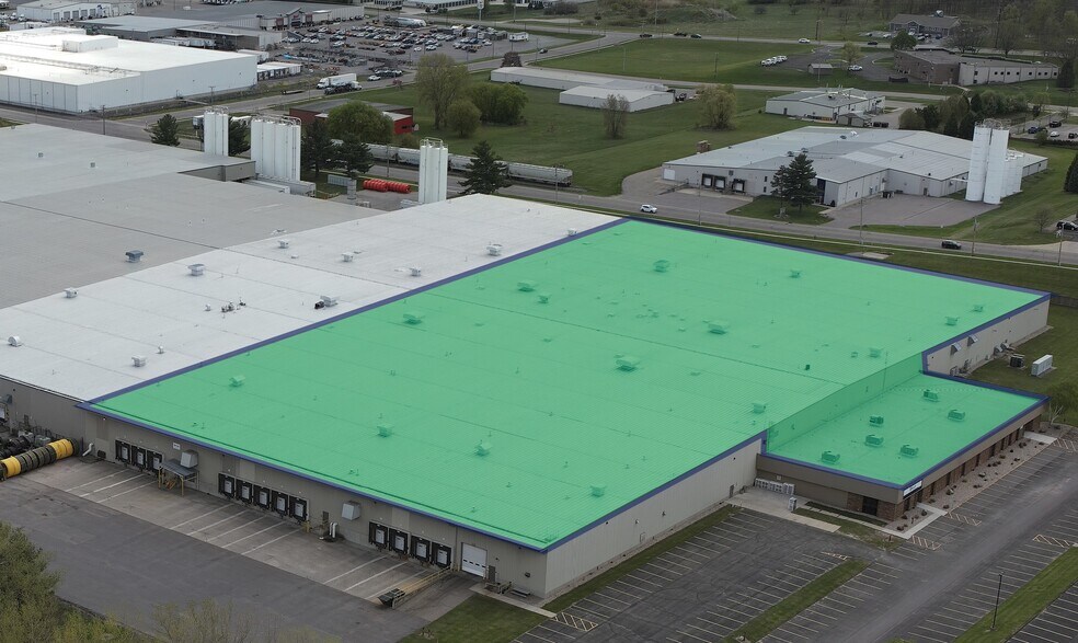 Primary Photo Of 1300 Sauk Ave, Baraboo Manufacturing For Lease