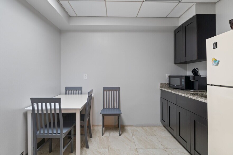 More Photos Of 315 Howell Ave, Brooksville Loft Creative Space For Sale