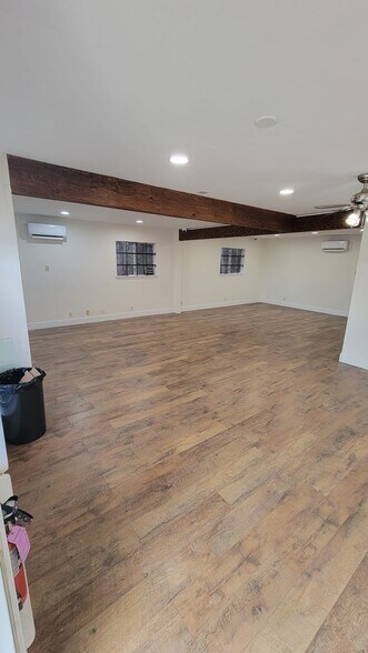 More Photos Of 2010-2012 FM 2673, Canyon Lake Office For Lease