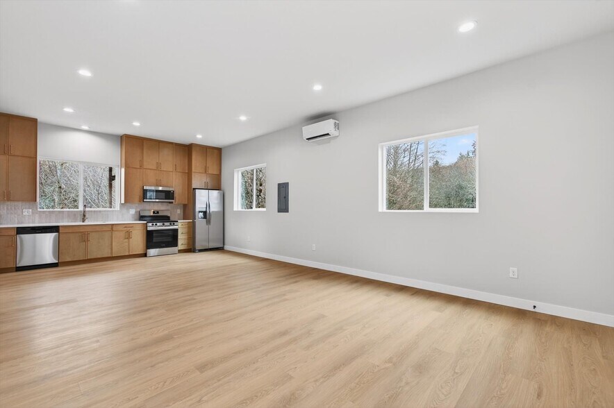 More Photos Of 11 Sun Crest Ln, Cathlamet Multifamily For Sale