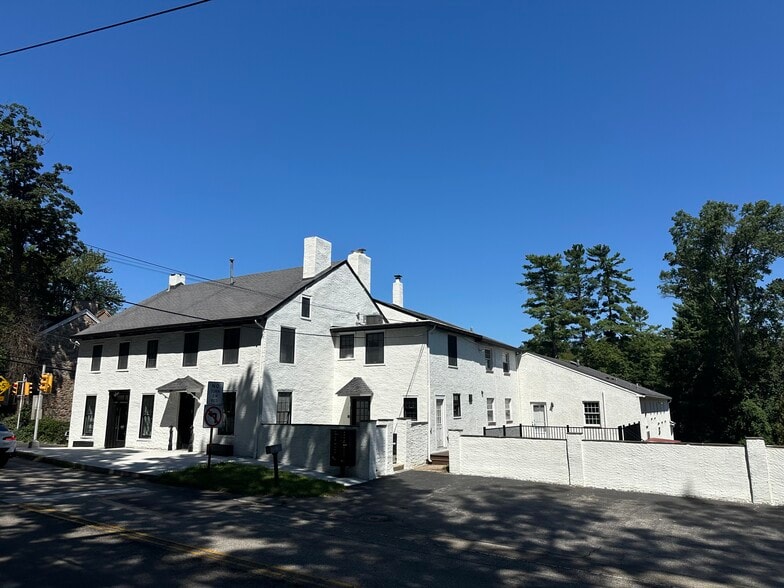 Primary Photo Of 601 Conestoga Rd, Villanova Office For Lease