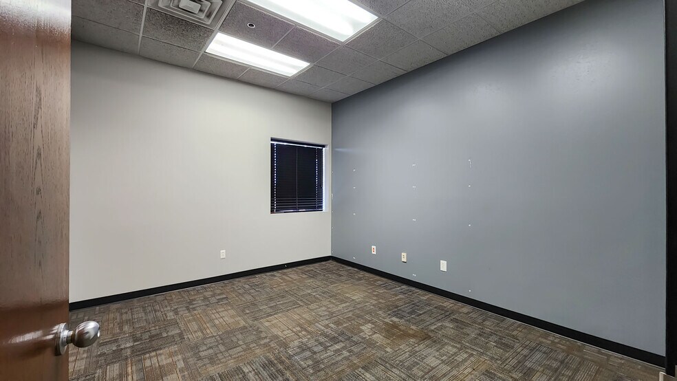 More Photos Of 7986 N Telegraph Rd, Newport Industrial For Sale