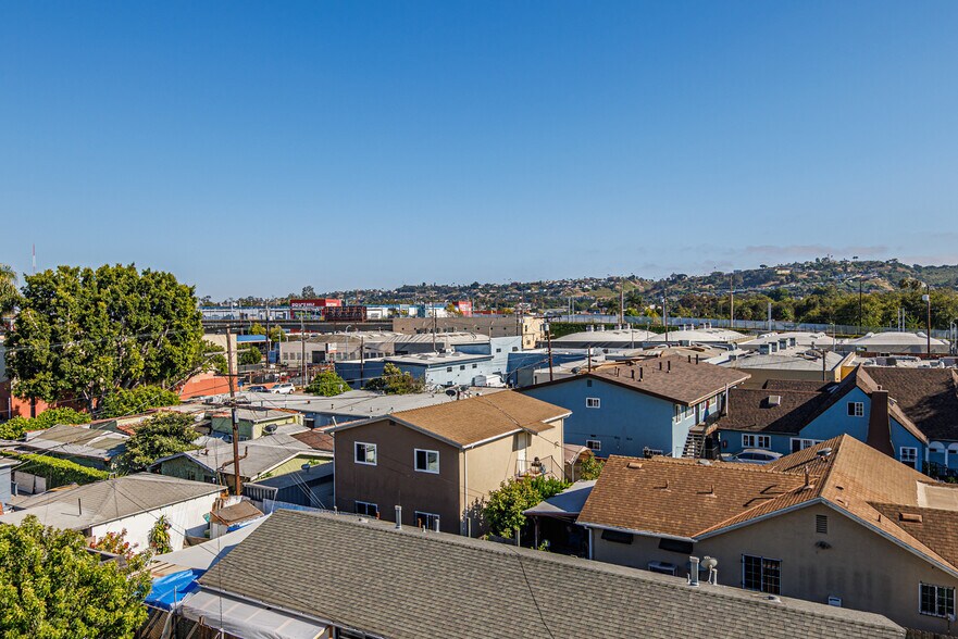 More Photos Of 2938 S Sycamore Ave, Los Angeles Apartments For Sale
