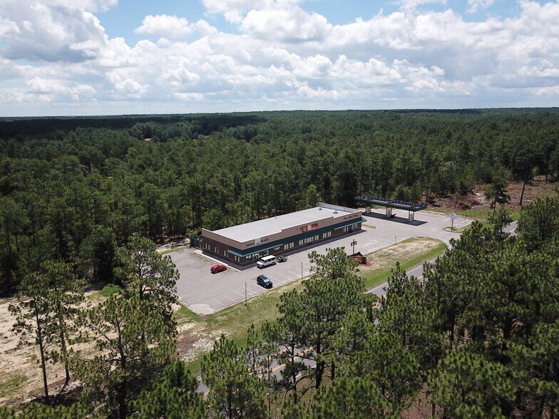 More Photos Of 30141 Aberdeen Rd, Wagram Service Station For Sale