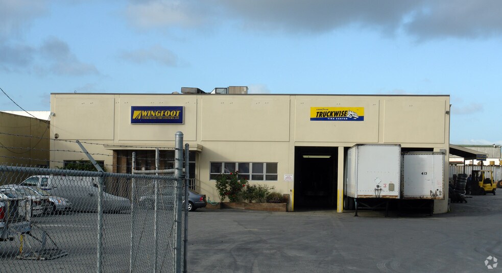 More Photos Of 665 N King Rd, San Jose Warehouse For Sale