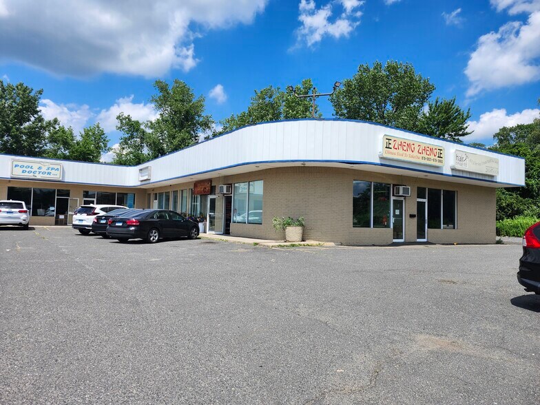 More Photos Of 1457 Meriden Rd, Waterbury Unknown For Lease
