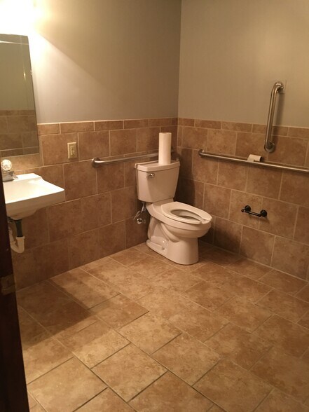 More Photos Of 2001 Montour Church Rd, Oakdale Office For Lease