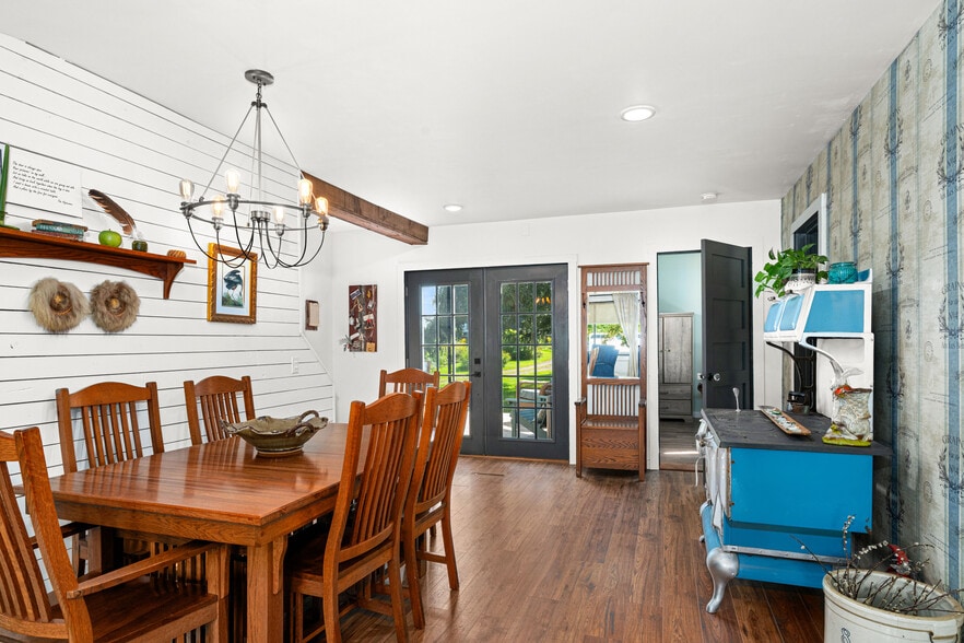 More Photos Of 60445 E Summit Rd W, Ashland Lodge Meeting Hall For Sale