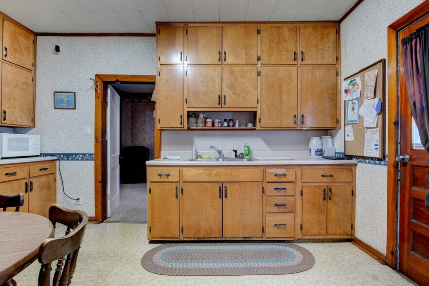 More Photos Of 12228 Indiana St, Leopold Storefront Retail Office For Sale