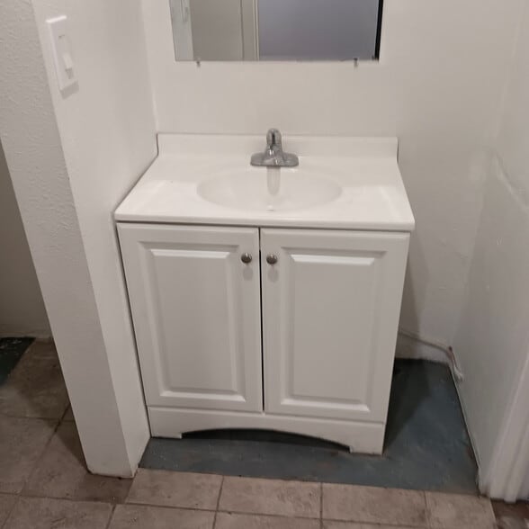 More Photos Of 1319 E Washington Blvd, Los Angeles Warehouse For Lease