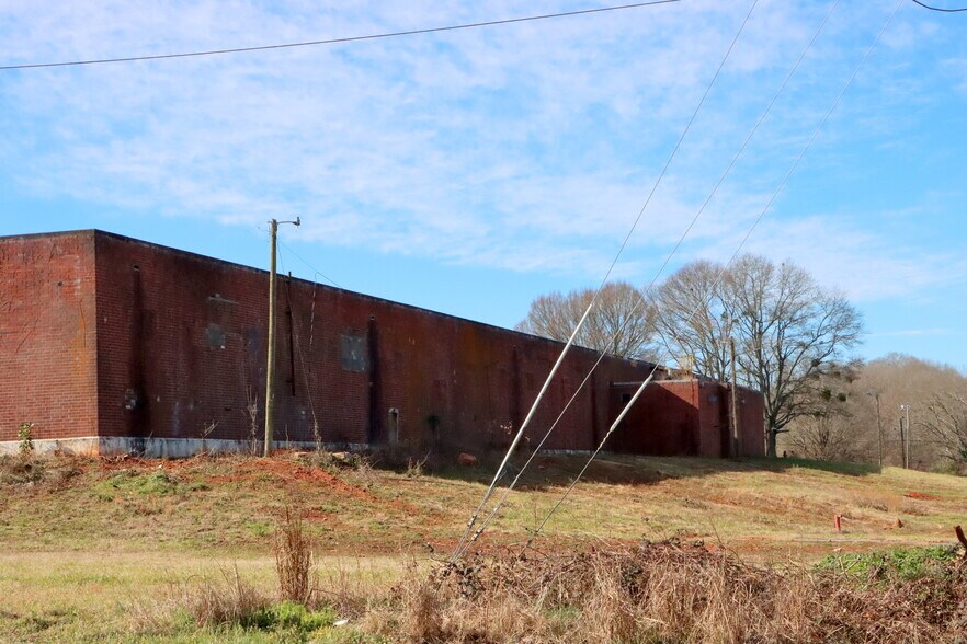 More Photos Of 2115 S McDuffie St, Anderson Manufacturing For Sale