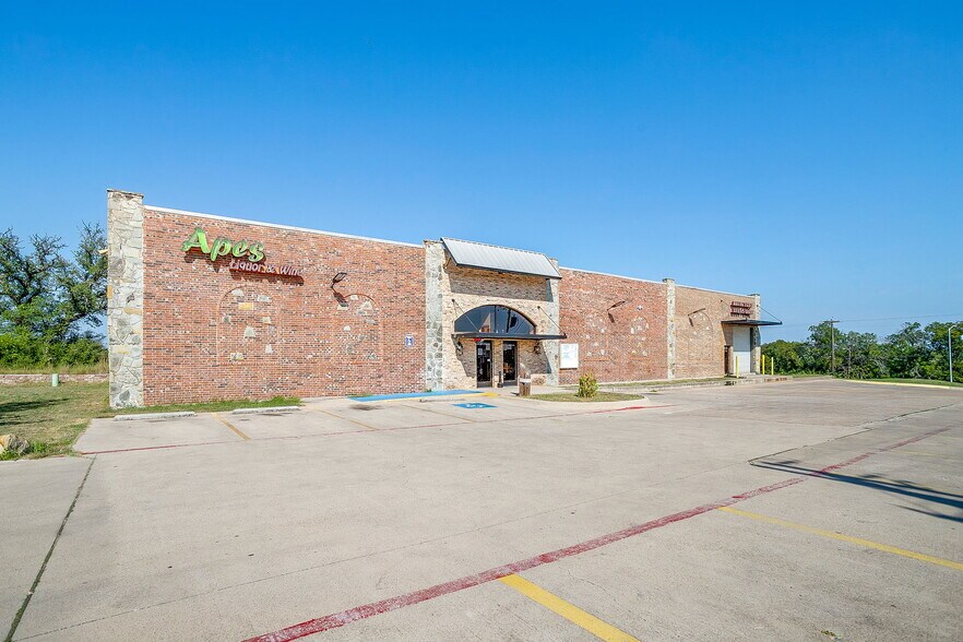 More Photos Of 1228 Ranger Hwy, Weatherford Freestanding For Sale