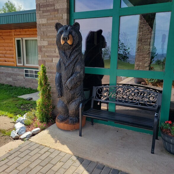 More Photos Of 35541 M107, Ontonagon Hotel For Sale