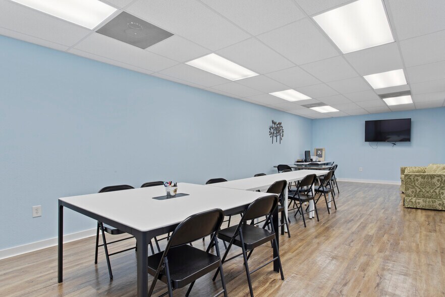 More Photos Of 1420 Ingalls Ave, Pascagoula Freestanding For Lease